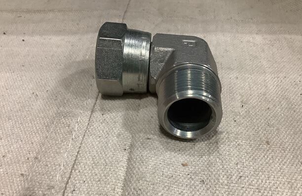 PARKER 12 X6EF-SS ELBOW,PIPE TO TUBE Triple-Lok 37° 90° Elbow X6EF Triple-Lok