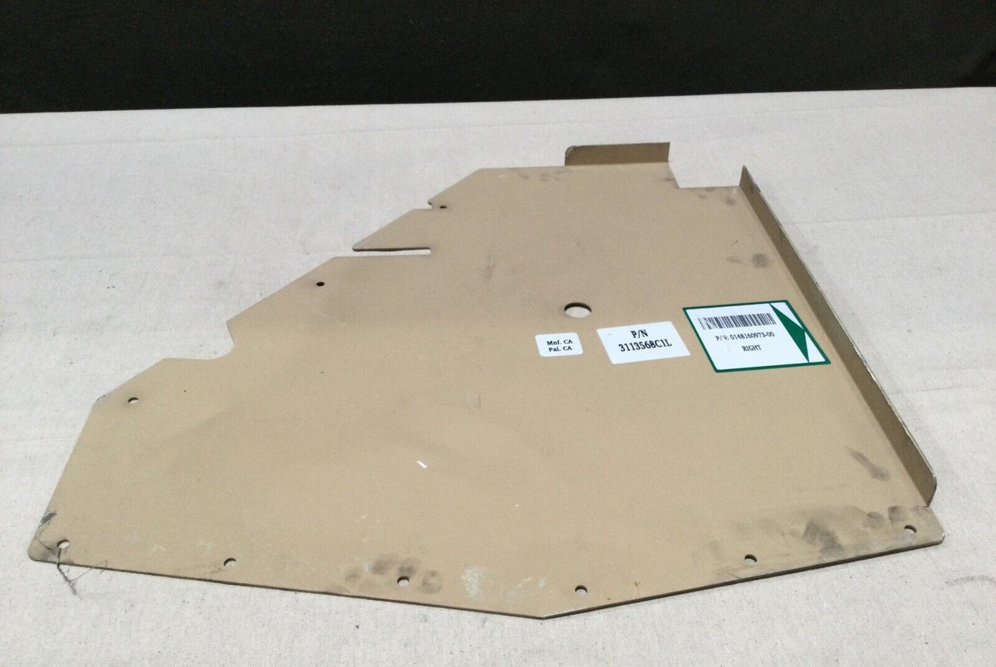 MRAP PANEL,REAR COVER RIGHT 3113568C1L 0148160973-00 2590-01-555-4898 NOS