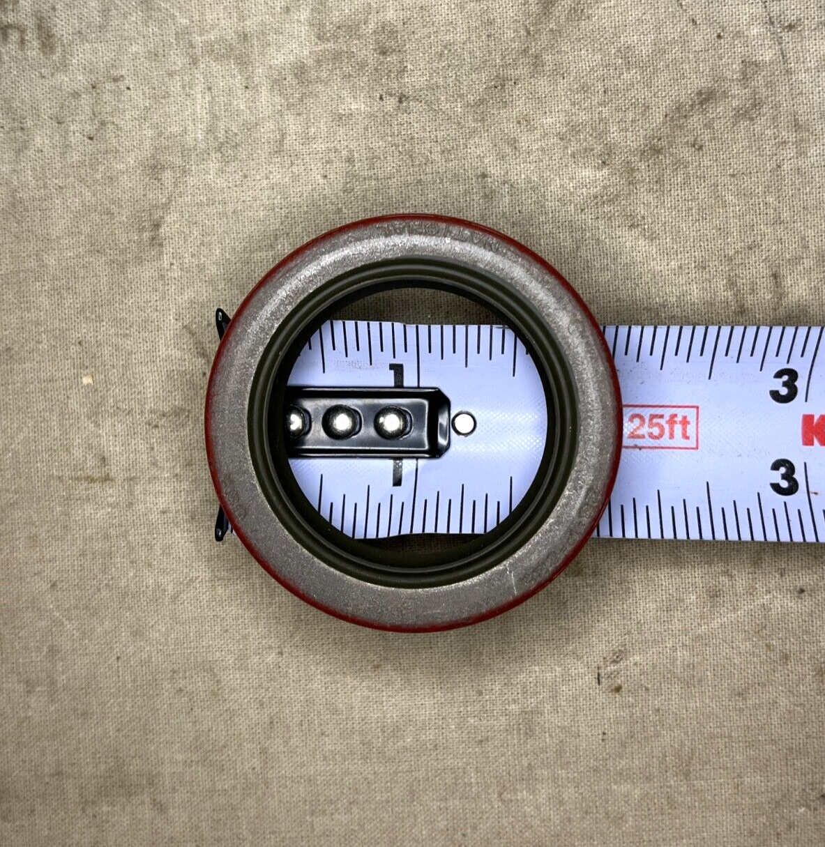 HEMTT M-915 M-916A1 802CX376 PLAIN ENCASED SEAL 28-P-101 5330-01-143-2779 NOS