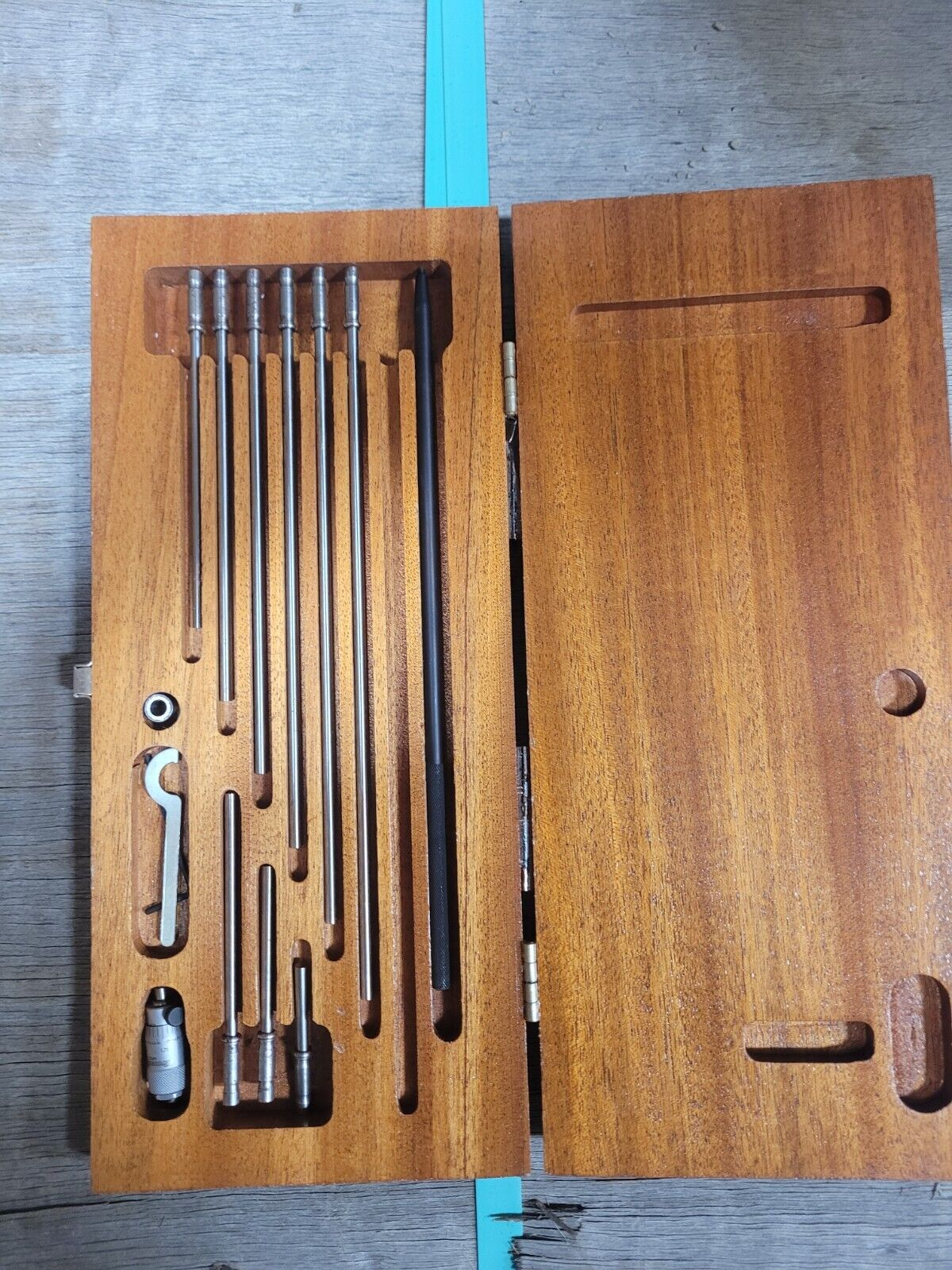 NICE No 124B 124BZ Solid-Rod Inside Micrometer Set 2" to 12" in wood case
