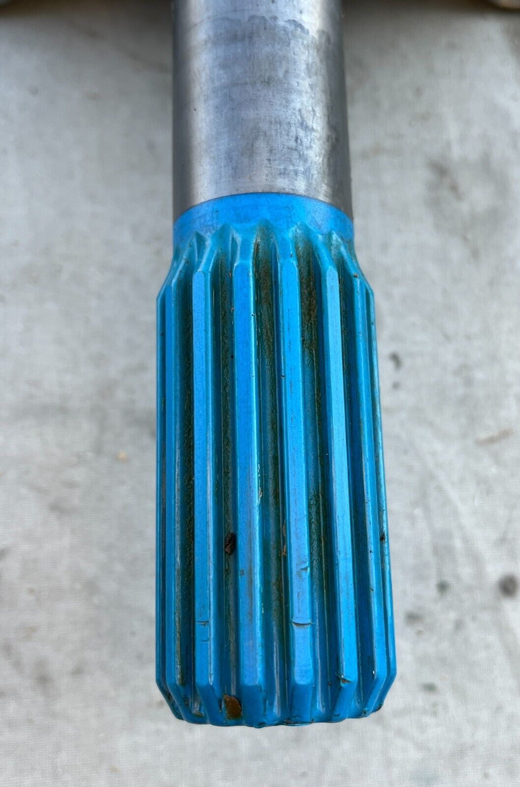 USED M998 HMMWV AM GENERAL PROPELLER SHAFT & U-JOINT 12342620-1 2520-01-423-5120