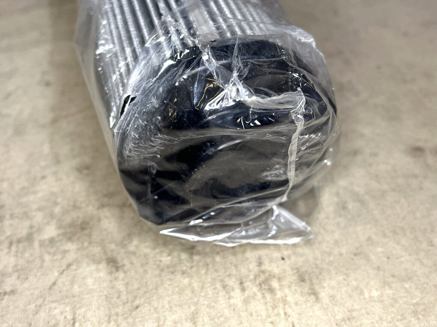 GENUINE CASE C2950511 FLUID FILTER FUEL OIL ELEMENT P2950511 4330-01-340-5991