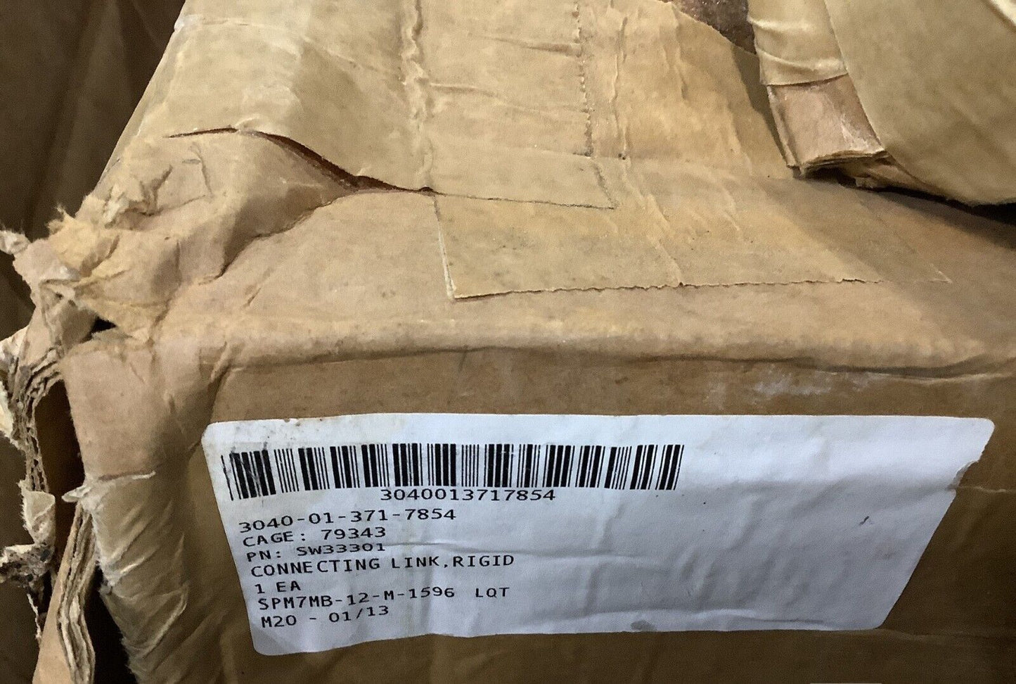 OSHKOSH M1070 TRUCK SW33301 TUBULAR RIGID CONNECTING LINK 3040-01-371-7854