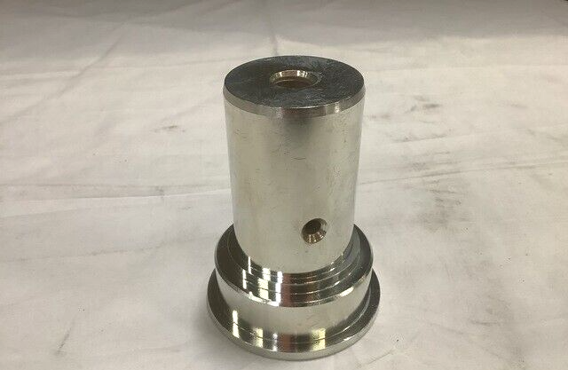 (1EA) M1000 CHETTL TRAILER SW34178 SCREW THREAD INSERT SW32330 5325-01-358-9203