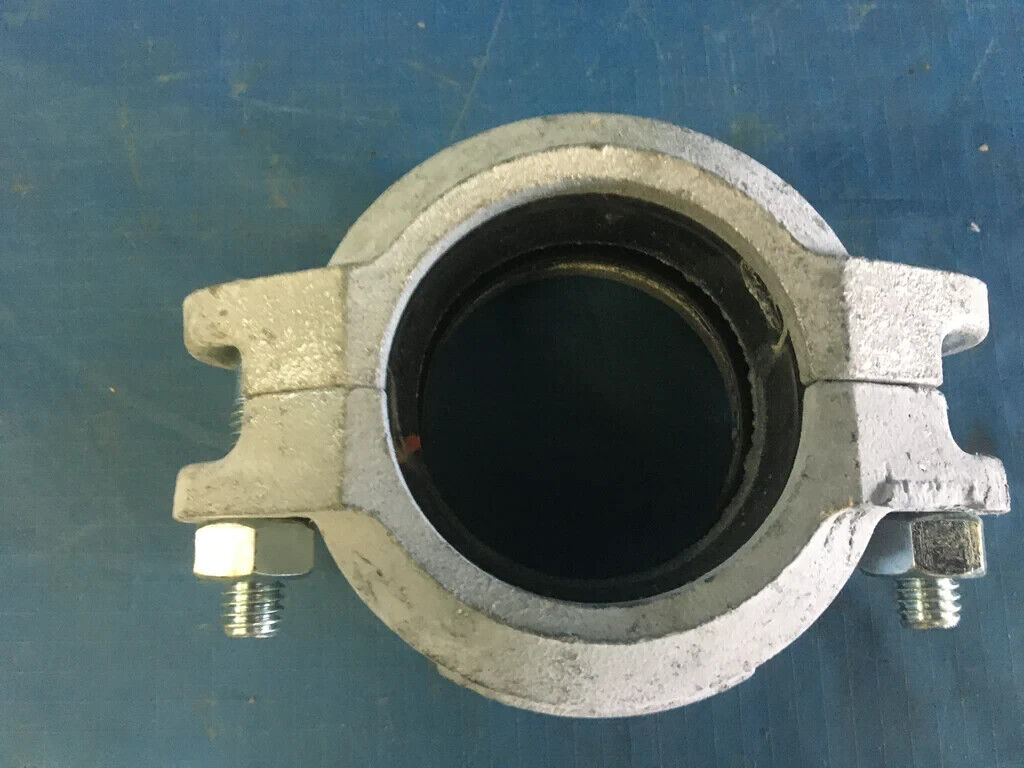 HEMTT A/S32R-11 PIPE CLAMP COUPLING 2226270 L-020-075-GT0 4730-01-152-8526