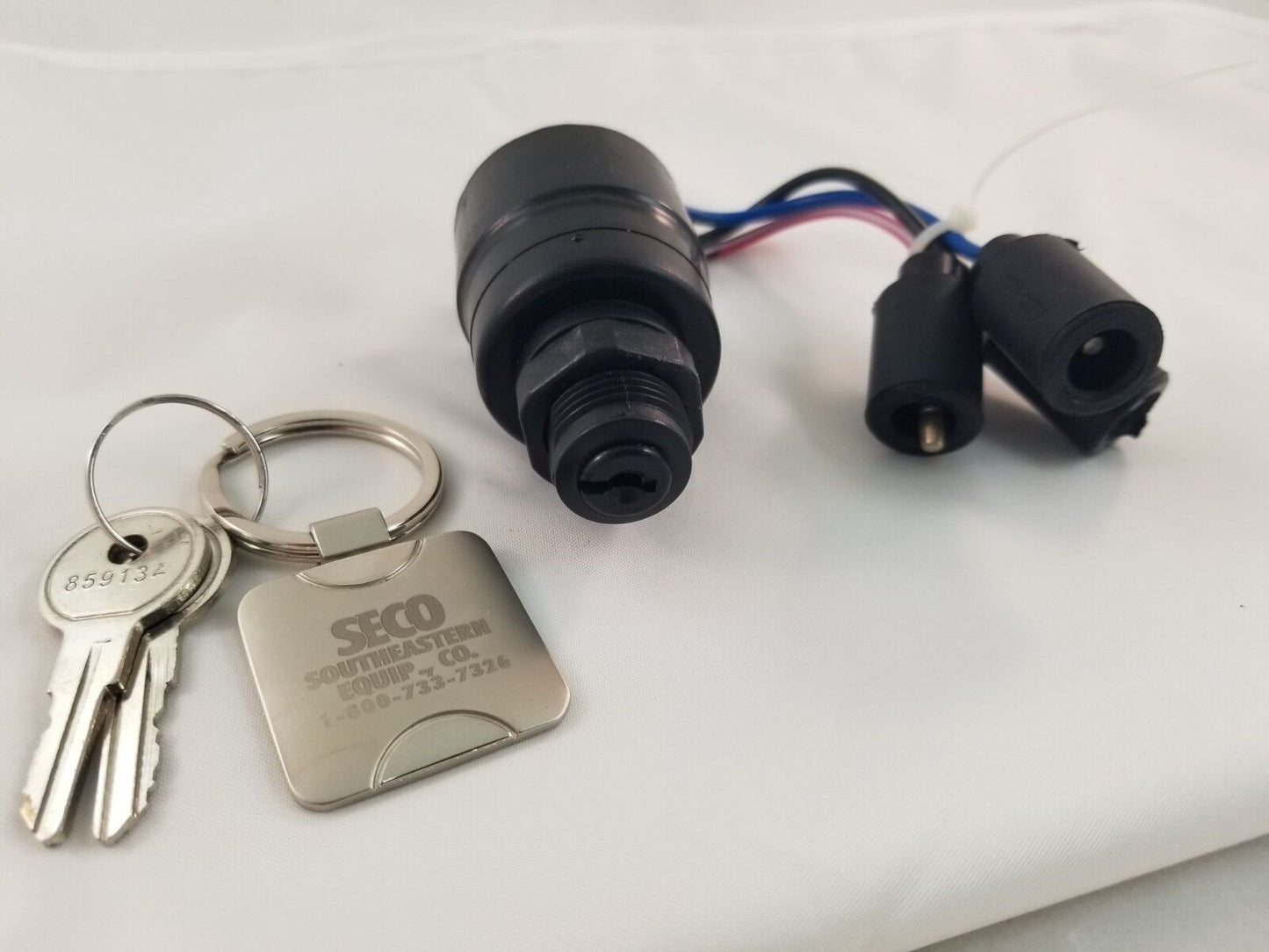 HUMVEE M35A2 M151 Military KEYED IGNITION SWITCH M939 2.5 Ton M1088