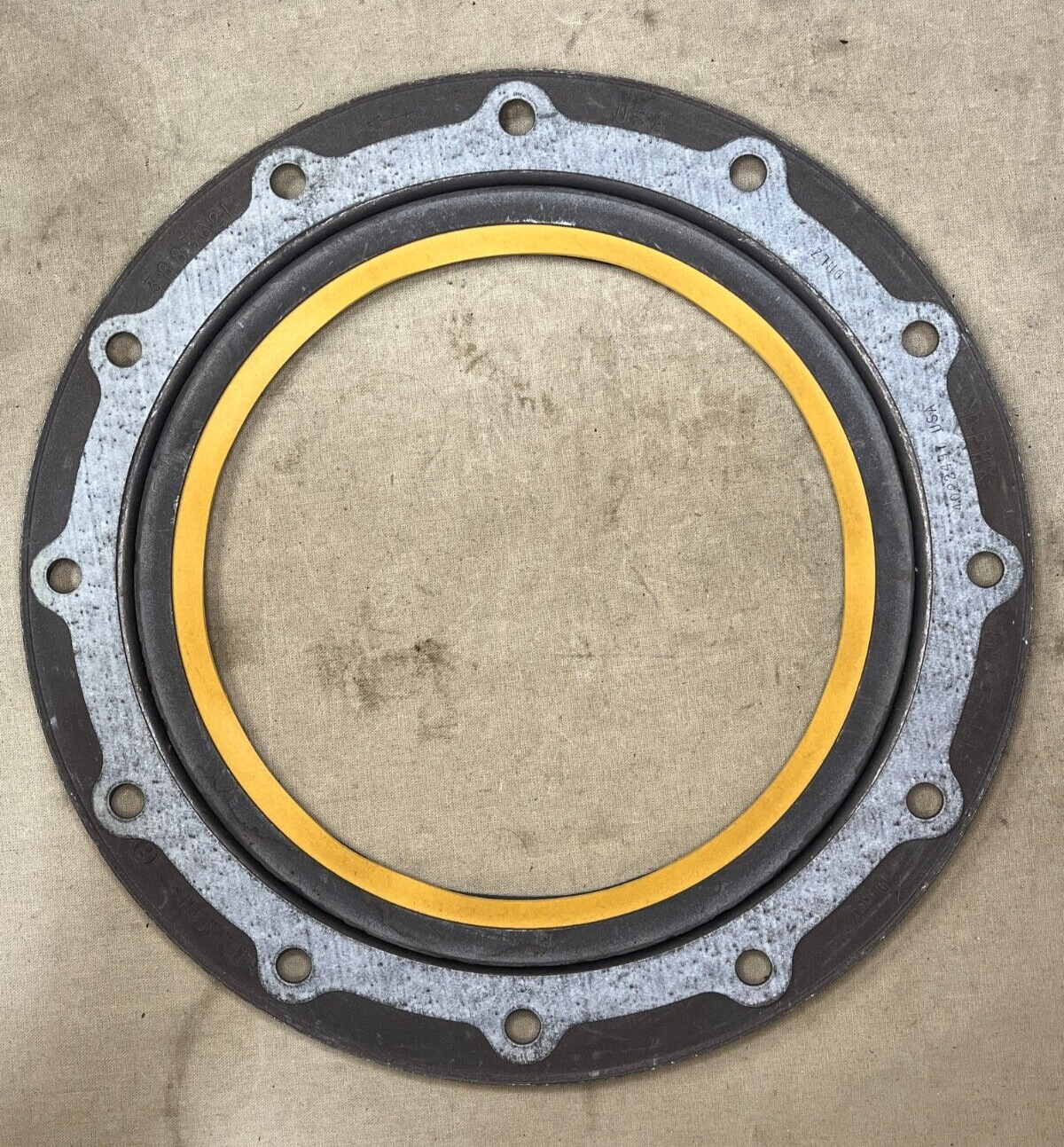 ROUGH TERRAIN CONTAINER 53 000 LB CUMMINS 3800969 SEAL RETAINER 5330-01-488-4827