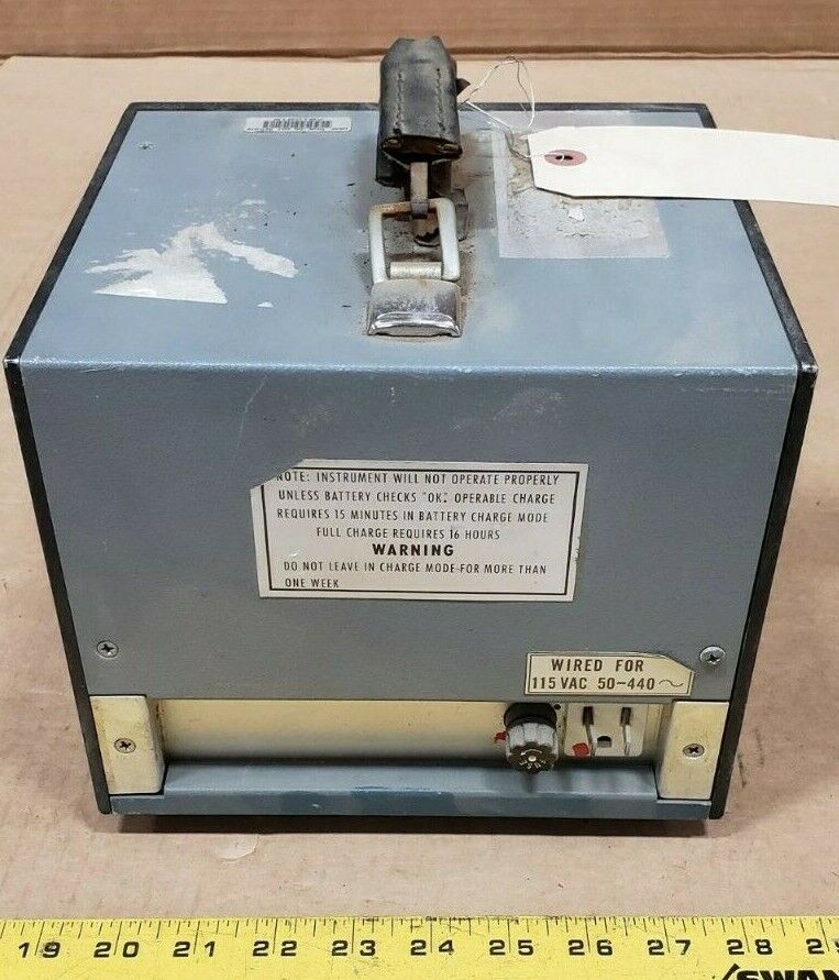 VINTAGE FLUKE 845AB HIGH IMPEDENCE VOLTMETER NULL DETECTOR 6625-00-226-3718