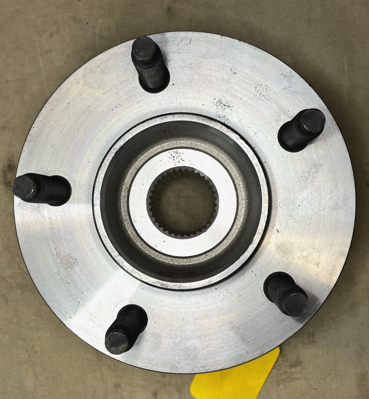 M1161 M1163 GROWLER ITV-LSV TRUCK 55000911 WHEEL HUB/W BEARING 2530-01-598-8370