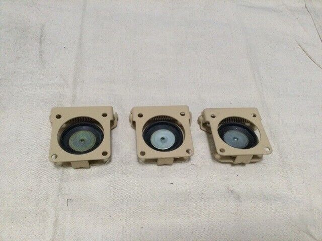 (1) MRAP MMPV BAE MILITARY TRAILER ELECTRICAL SOCKET CONNECTOR COVER CAP 24V