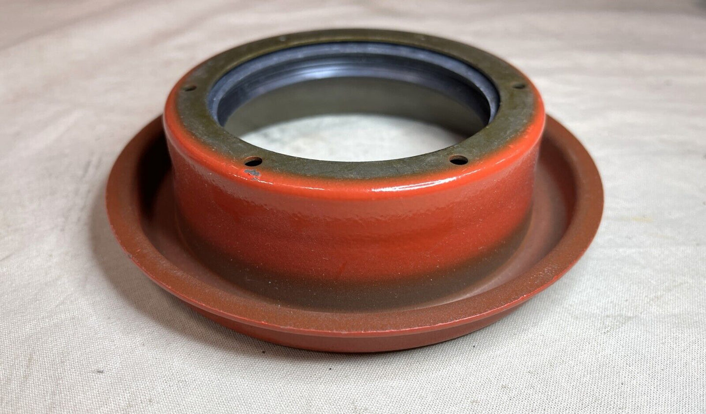 MILITARY TRUCK HEMTT M977, M978, AXLE PLAIN SEAL 2AT441 113517 5330-01-158-8169