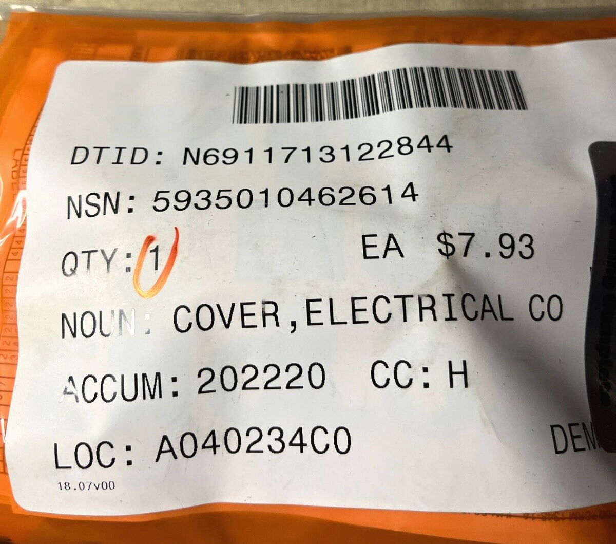 ELECTRICAL COVER, HOLLOW CAP ASSEMBLY M2726/13-001 MIL-R-2726 5935-01-046-2614