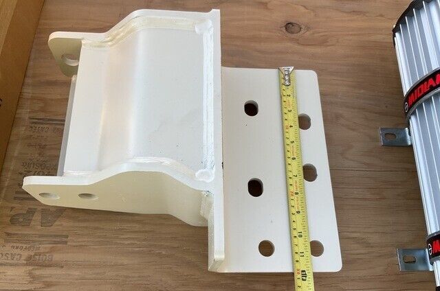 MRAP-COUGAR ISS 1.5, 1.0 3811616 10022934 VEHICULAR BRACKET STEERING TRAY MTG,LH