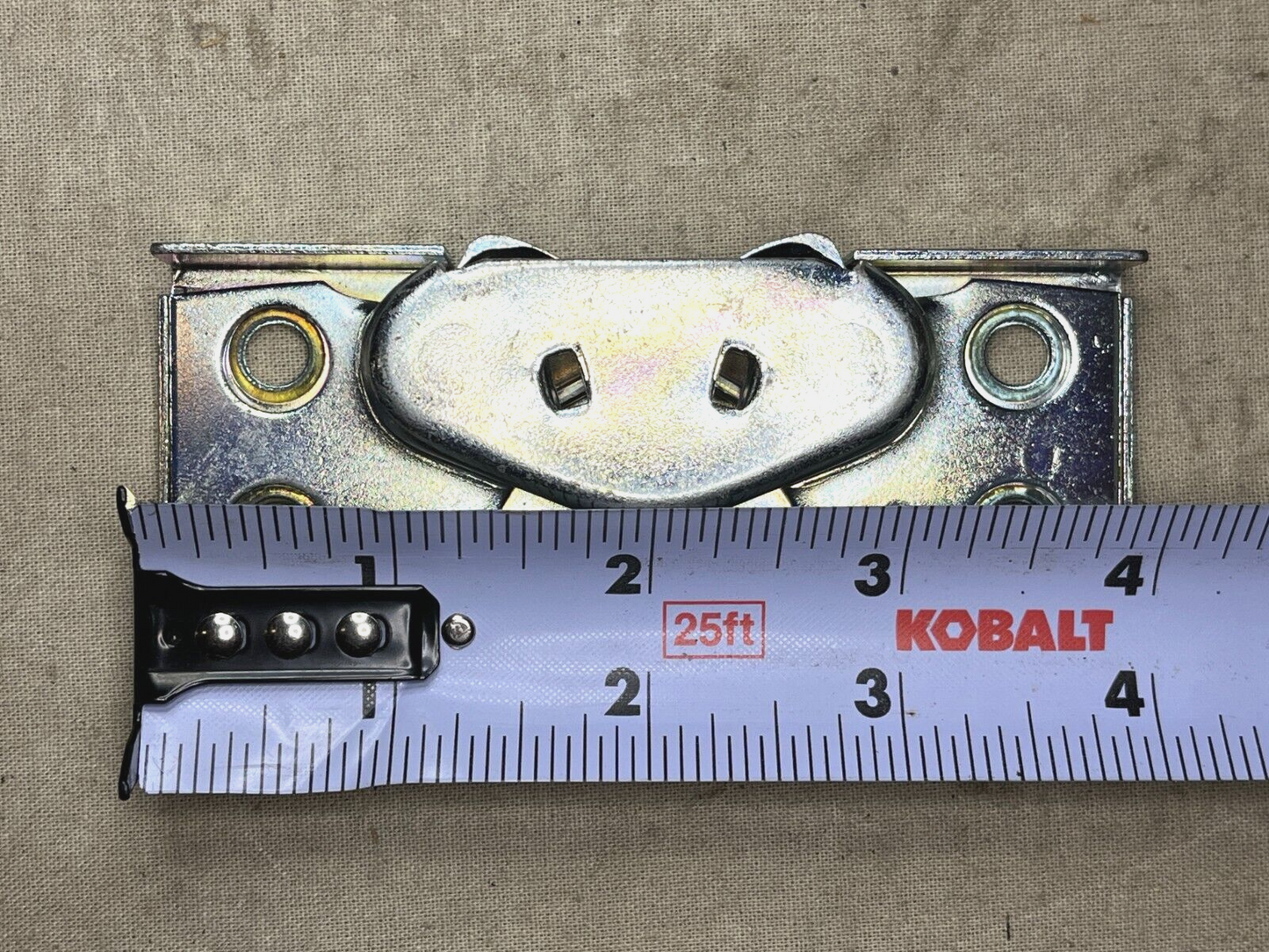 HEMTT OSHKOSH EE36224 7'' RIGHT SIDE DOOR BLACK DOVE TAIL 2510-00-116-0458 NOS