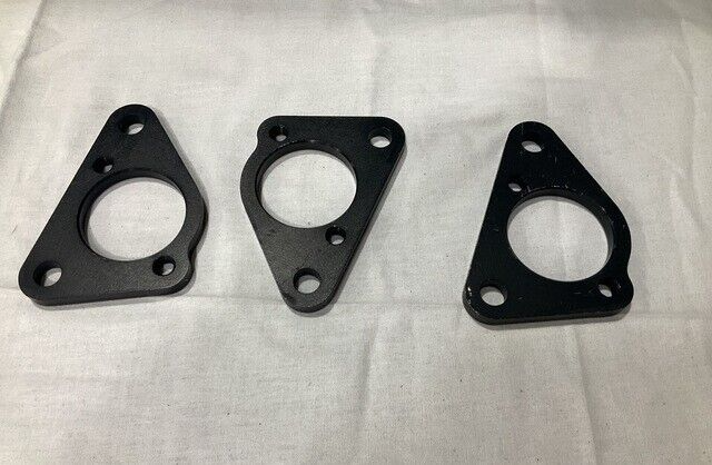 (1EA) HET M1070P1 OSHKOSH 4026643 BELL CRANK BOTTOM LATCH 3040-01-612-4028 USA