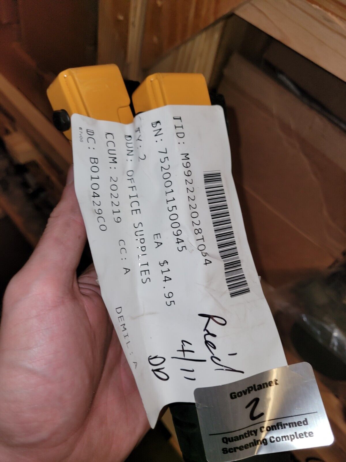 2 NEW Bostitch Heavy-duty Manual Tacker HAMMER Roofing Insulation Carpet Stapler