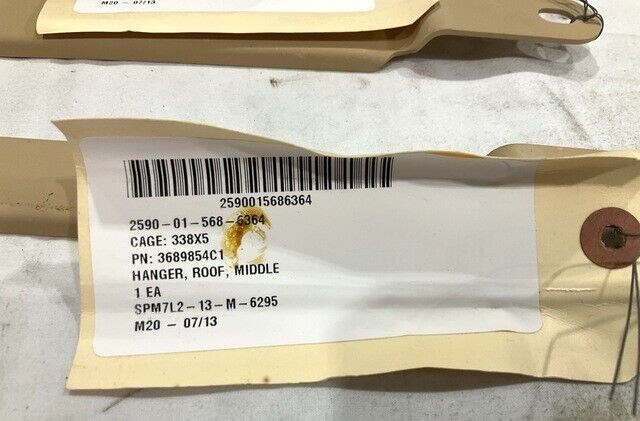 MRAP NAVISTAR 3689854C1 MIDDLE ROOF SHORT HANGER 3689854C1L 2590-01-568-6364