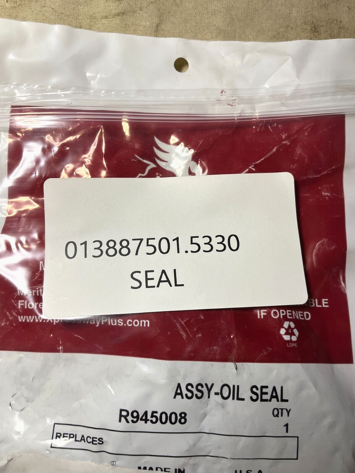 M-915 TRUCK SERIES R945008 MERITOR DRIVE AXLE OIL SEAL 3949186 5330-01-388-7501