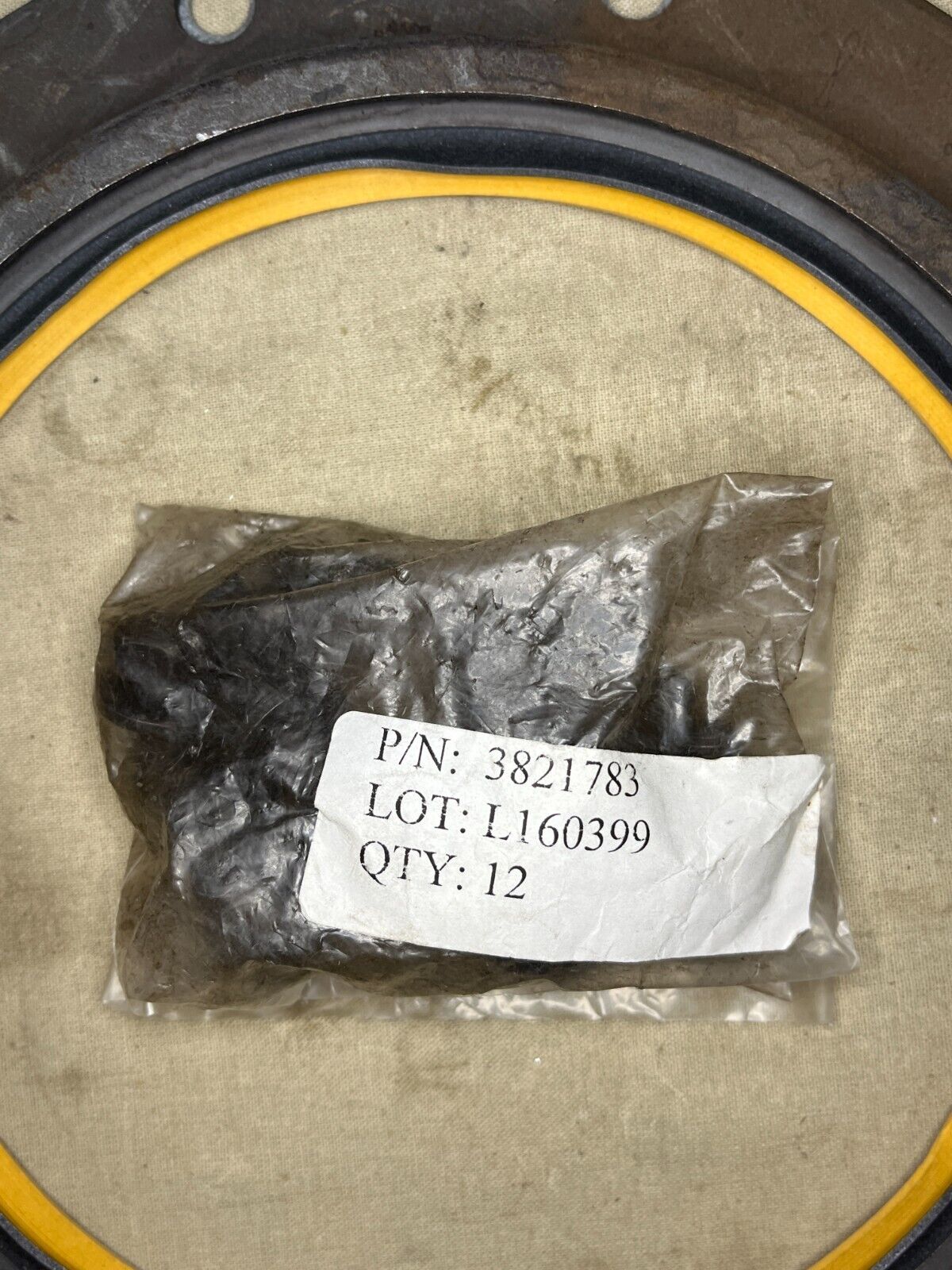 ROUGH TERRAIN CONTAINER 53 000 LB CUMMINS 3800969 SEAL RETAINER 5330-01-488-4827
