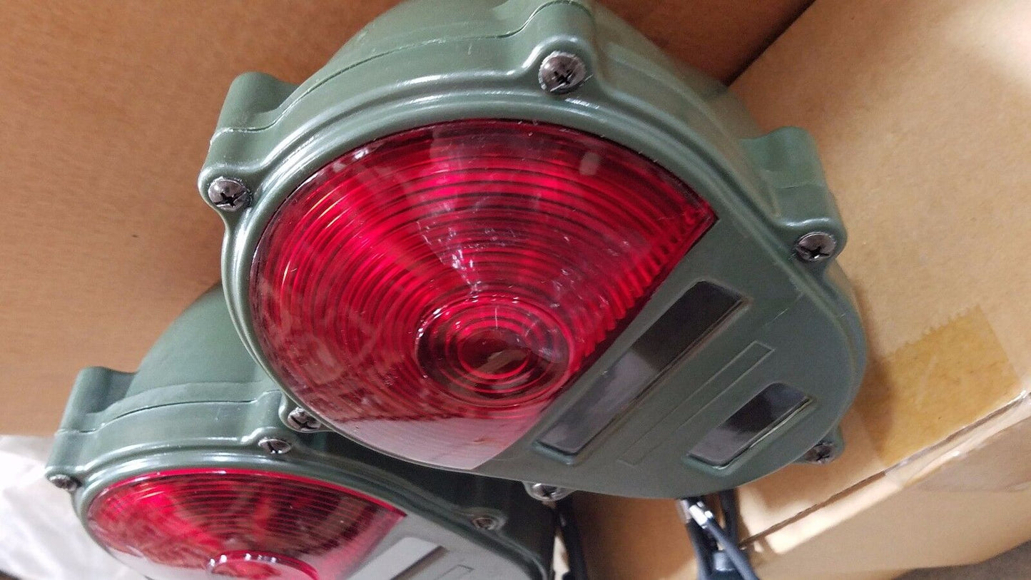 HMMWV M998 M151A2 M800 M35A2 Humvee Rear Tail Military Truck Light BRAKE LIGHT