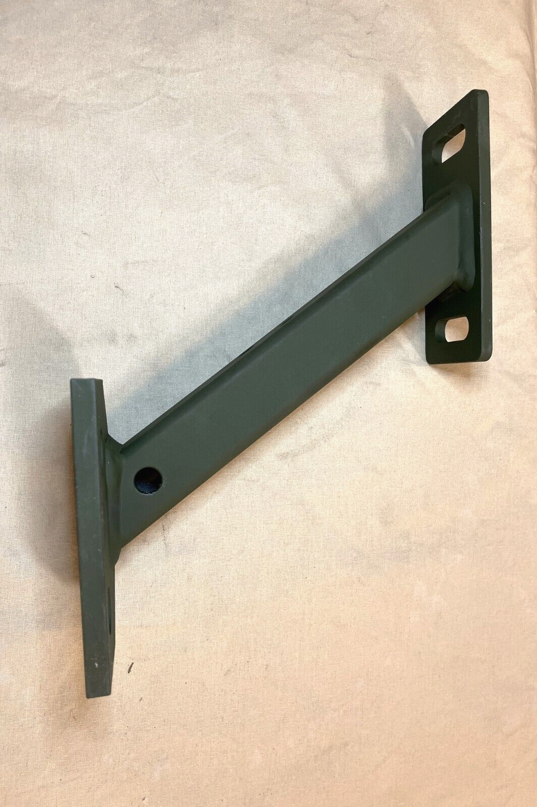 5340-01-566-0264 OSHKOSH DEFENSE MOUNTING BRACKET MTVR 7 TON 3767271 / 3694686