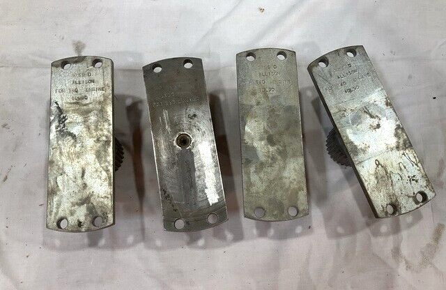 (1EA) T56 TURBOPROP ENGINE ALLISON 3755 HOLDER ASSEMBLY 5120-00-032-9613 NOS