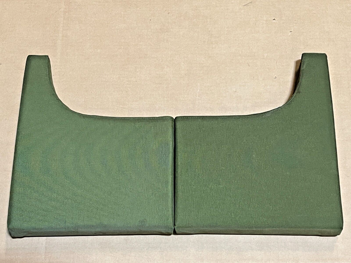 MILITARY FMTV 12505988-001 HEAD PAD COMMUNICATION STORAGE RACK 2590-01-573-3937