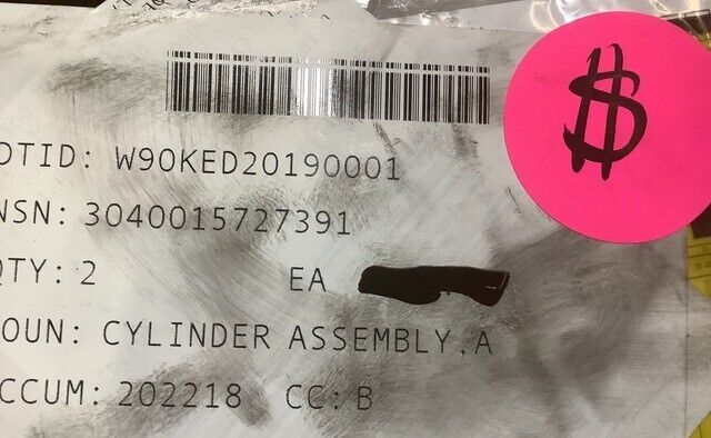 GENUINE FMTV MFR 19207-12505529 LINE ACTUATING CYLINDER ASSEMBLY 20" L 3" D