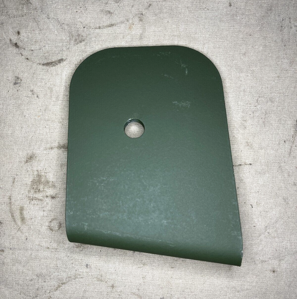 MTVR-2MK23 TRUCK OSHKOSH 3302024 LIGHT BRACKET MOUNTING PLATE 6220-01-504-6494
