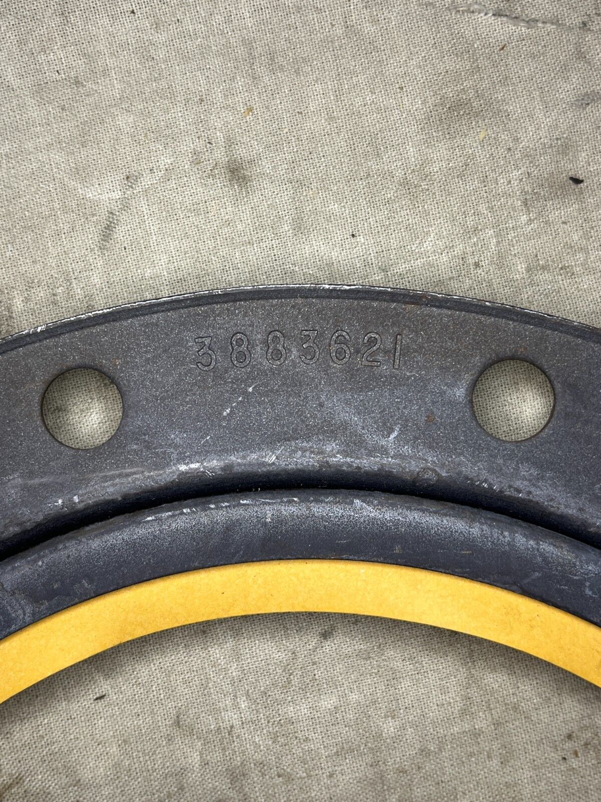 ROUGH TERRAIN CONTAINER 53 000 LB CUMMINS 3800969 SEAL RETAINER 5330-01-488-4827