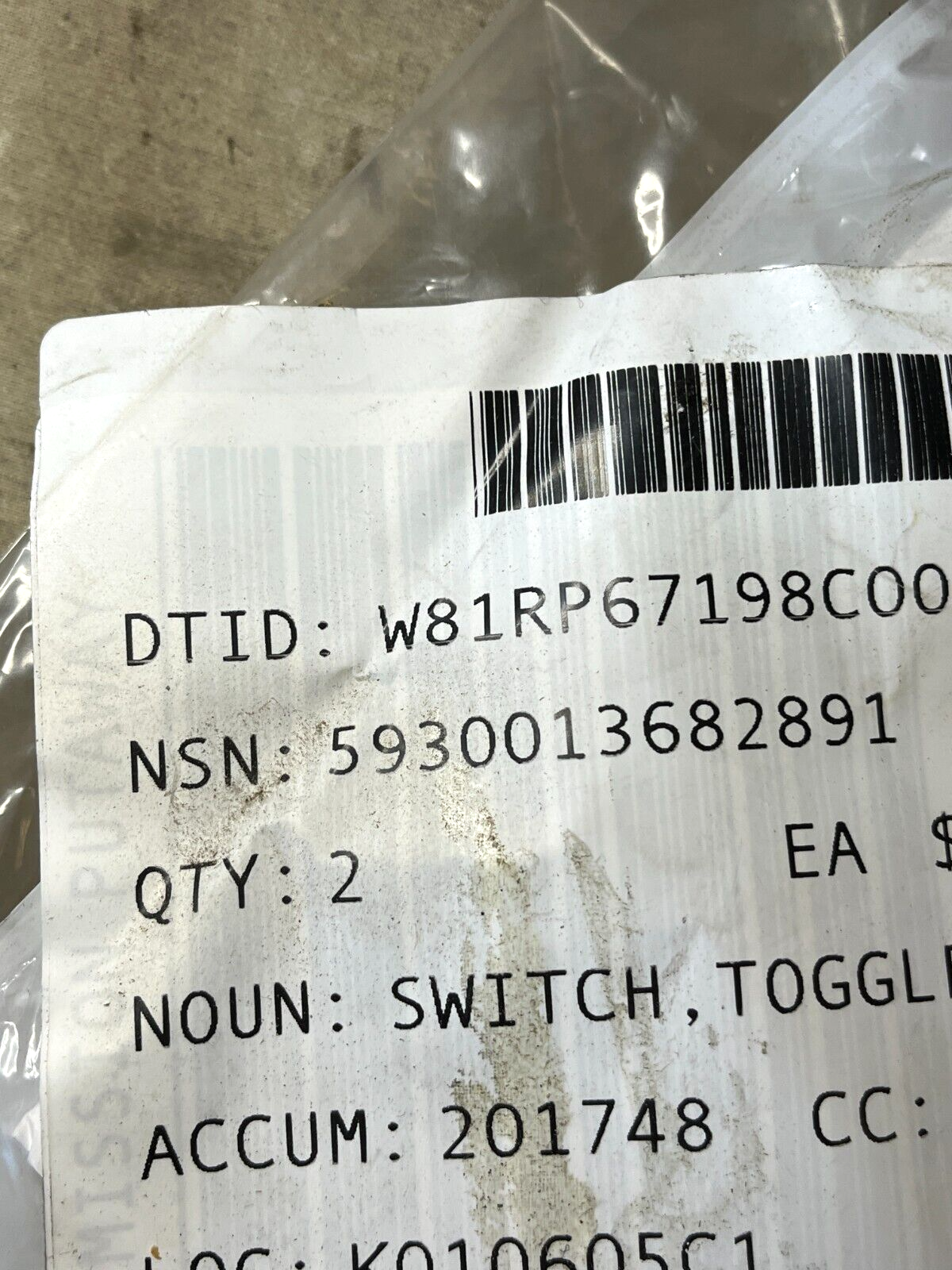 EATON YANMAR 88-21078 TOGGLE SHORT SWITCH 8906K4533 5930-01-368-2891 NOS