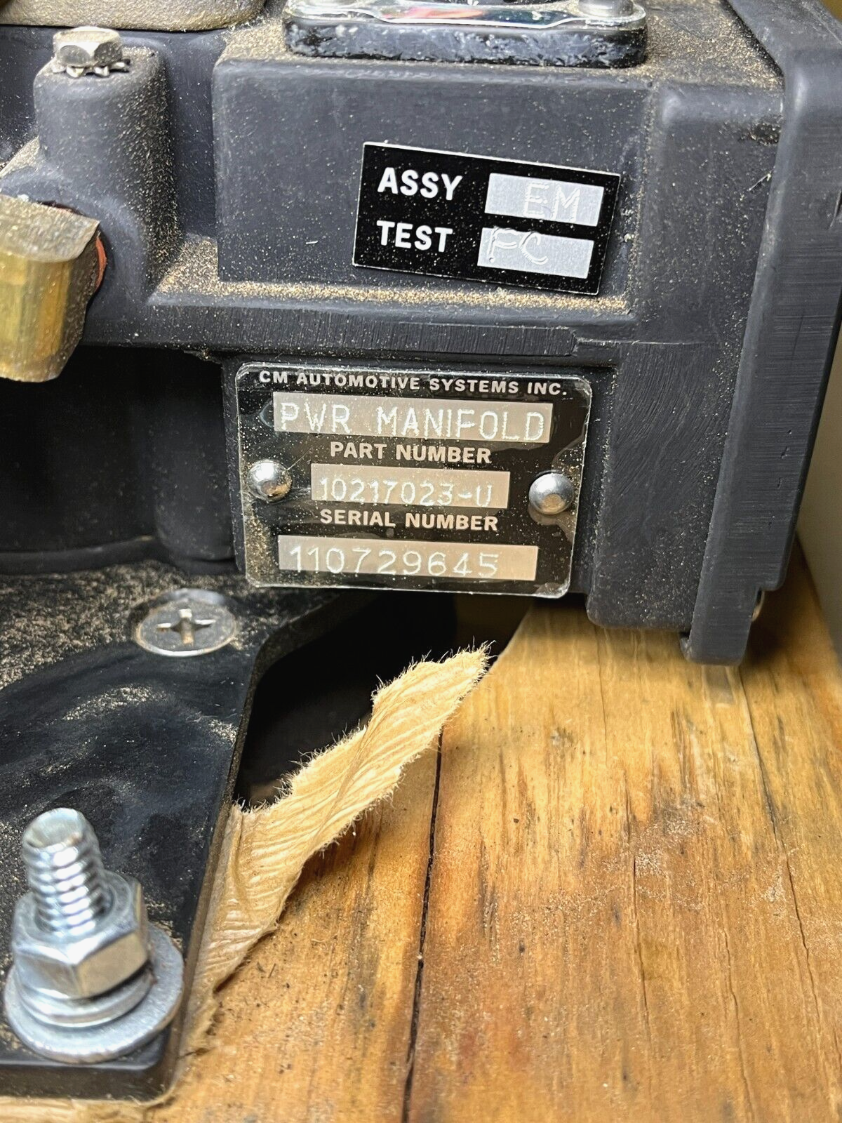 HEMTT M1070, M1075 CM AUTOMOTIVE AIR LINE MANIFOLD 10217023 4730-01-359-9679 NOS