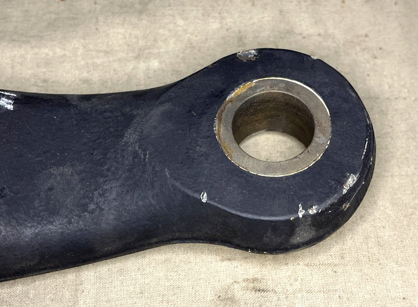 MILITARY M1281 12609851-002 STEERING GEAR ARM 12601066 2530-01-659-5261 NOS