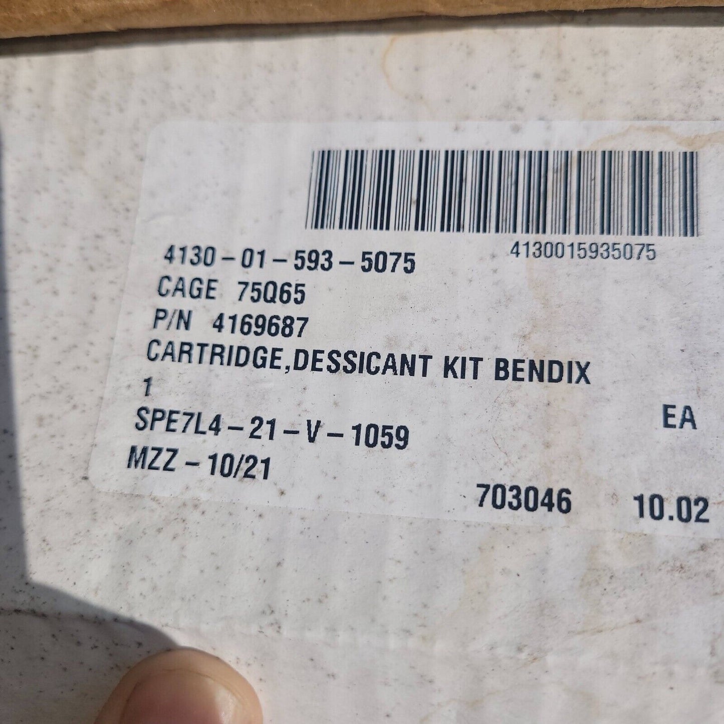 MRAP TRUCK BENDIX AD-IS/SP AIR DRYER CARTRIDGE KIT 5008414 4440-01-547-6462