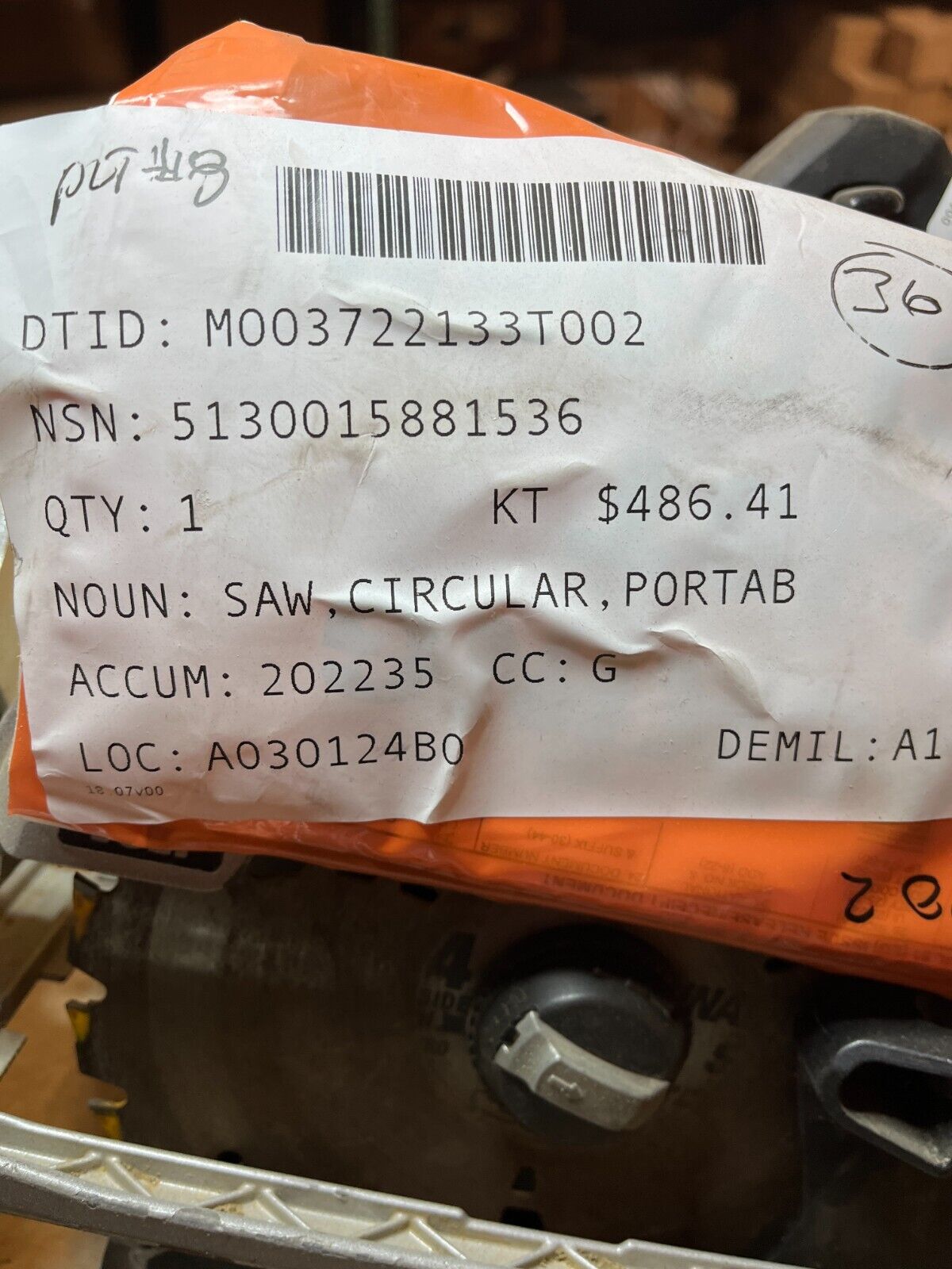 DEWALT DC300K ELECTRIC PORTABLE CIRCULAR SAW 7-1/4” 36 VOLT 5130-01-588-1536