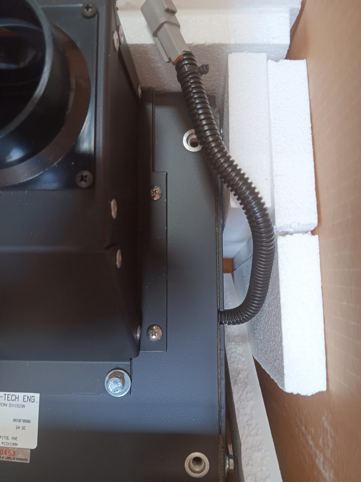 Oshkosh Defense LLC 4247990 Compartment Vehicular Heater - NSN 2540-01-658-5615 - photo 4