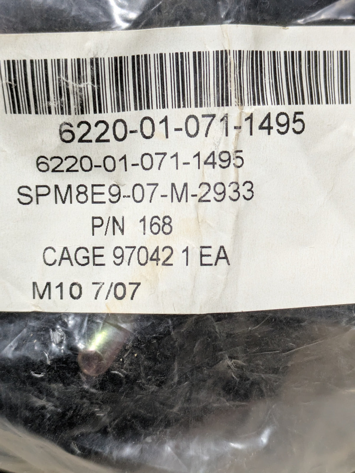 General Motors 795059 Stop Light/Taillight - NSN 6220-01-071-1495 - inventory label