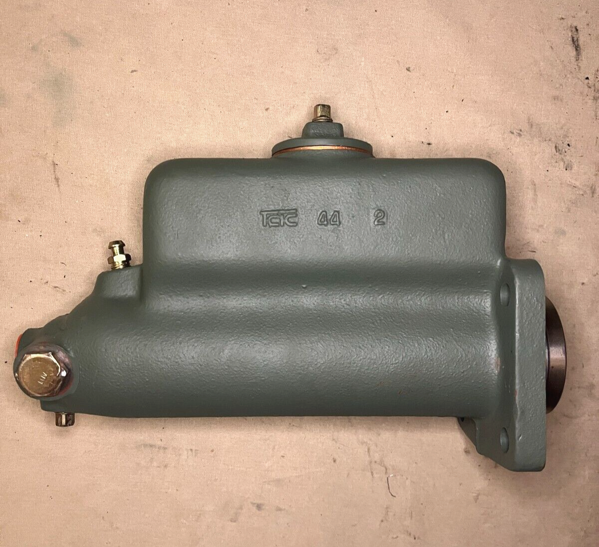 5 TON MASTER CYLINDER M809 Military Truck Parts 2530-00-741-1070, 12356931-1