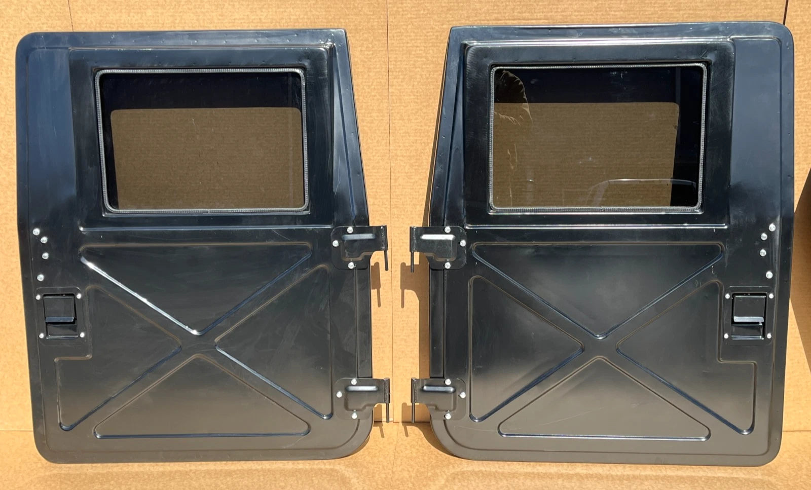 NEW BLACK METAL HMMWV HUMVEE DRIVER AND PASSENGER FRONT DOOR LH
