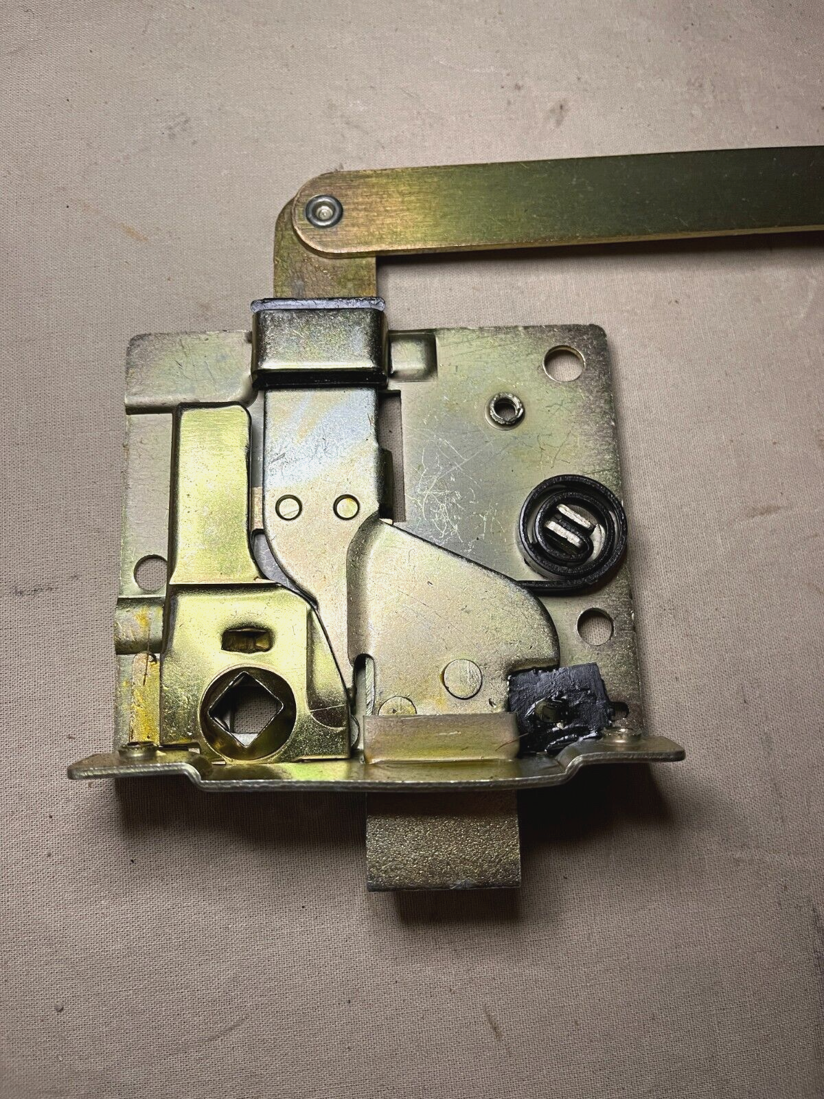 M35A2 M35 2.5-5 TON INTERIOR DOOR LATCH LOCK 7373277 M939 M809 Right Hand