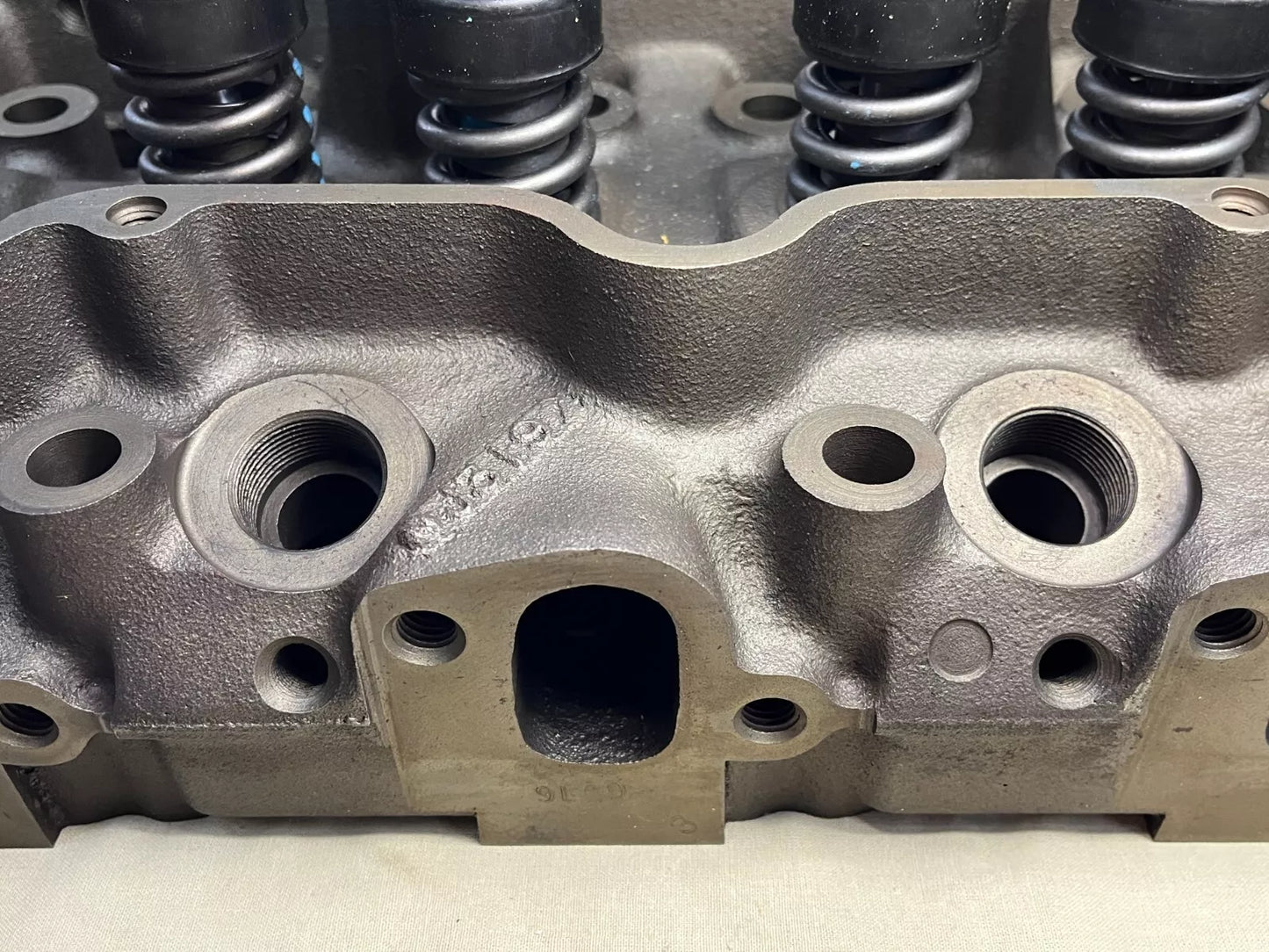 GENERAL MOTORS M1008 M1009 CUCV HMMWV 6.2L DIESEL CYLINDER HEAD 10137567 2815-01-265-7071