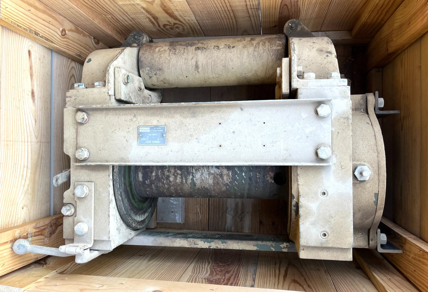 M939 A1 A2 5 TON FRONT HYDRAULIC WINCH (NO CABLE) 2520-01-082-2644 7412382-1
