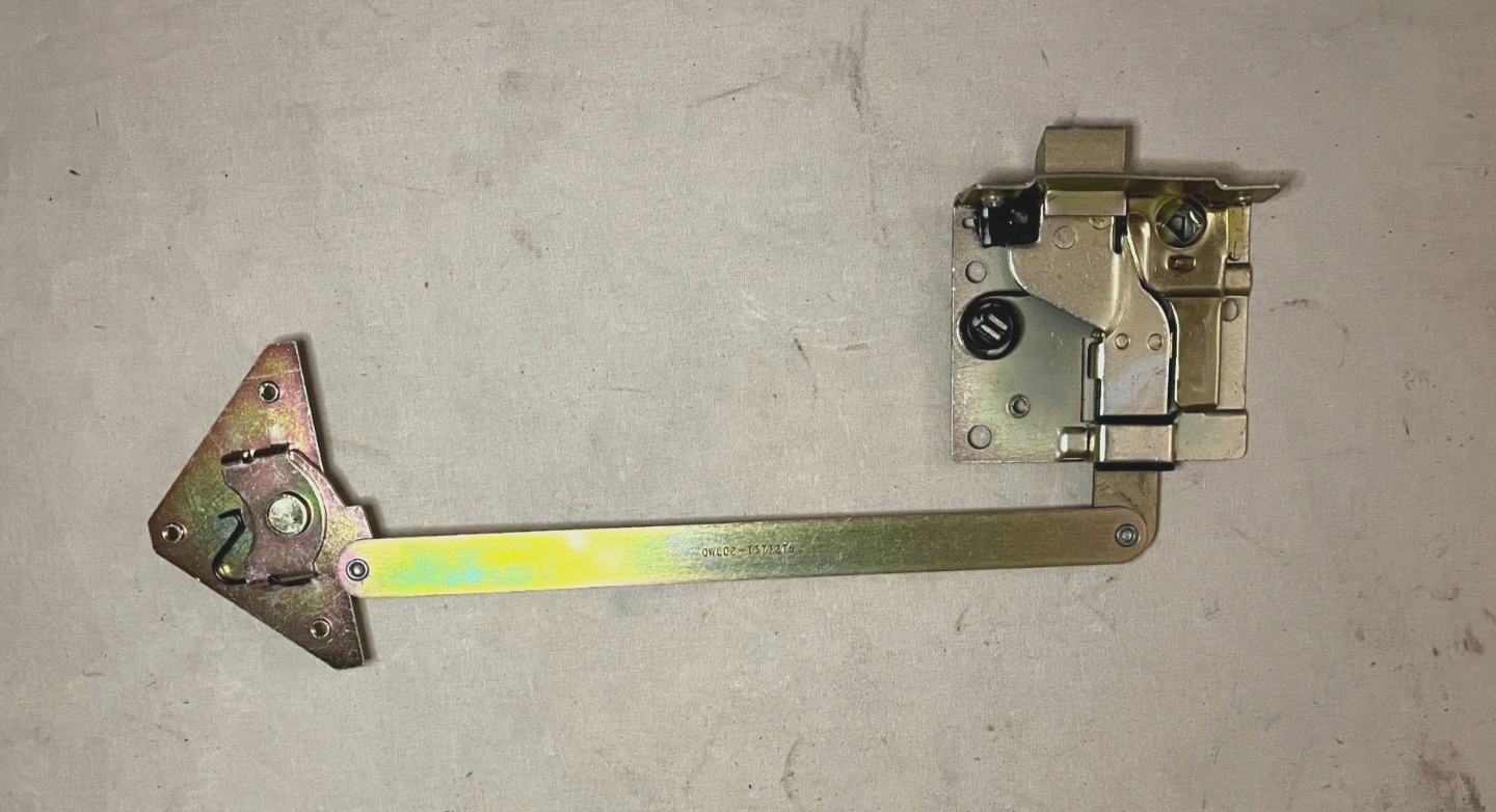 M35A2 M35 2.5-5 TON INTERIOR DOOR LATCH LOCK 7373277 M939 M809 Right Hand