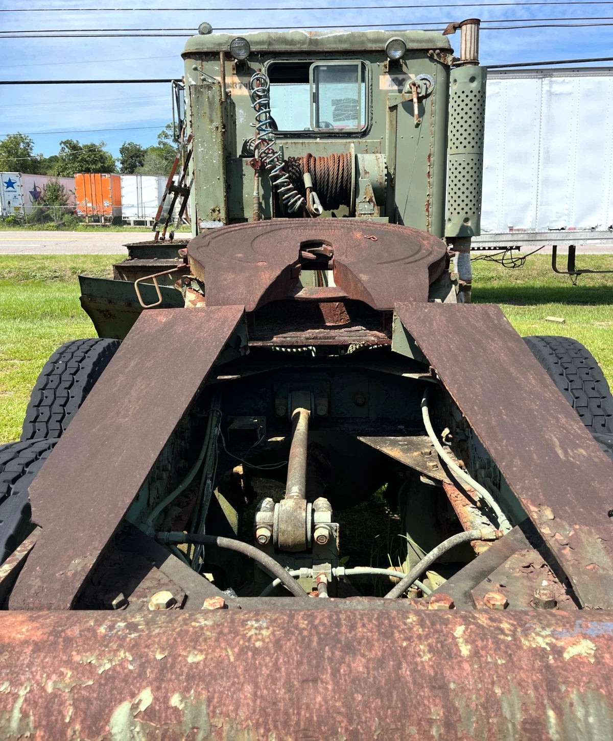 1979 M916 20 TON 6X6 TRACTOR TRUCK FIFTH WHEEL WINCH WITH 9,000 MILES AS-IS