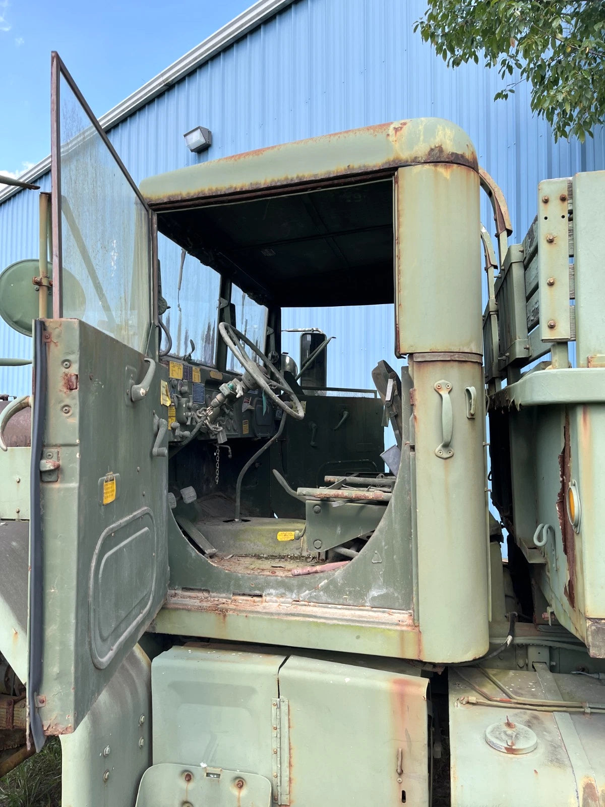 1979 M813 A1 5 TON 6X6 MILITARY CARGO TRUCK WITH 4,113 MILES FOR SALE AS-IS