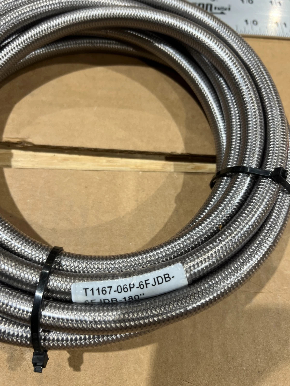 AIRCRAFT HAWKEYE E-2C T1167-06P-6FJDB NONMETALLIC HOSE ASSEMBLY 4720-01-573-9872 4720015739872