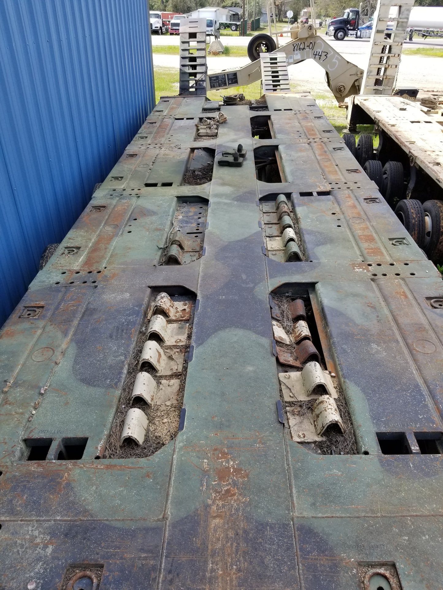 M1000 70 Ton Trailer, Self Contained Hydraulic System Air Brake Folding Ramps