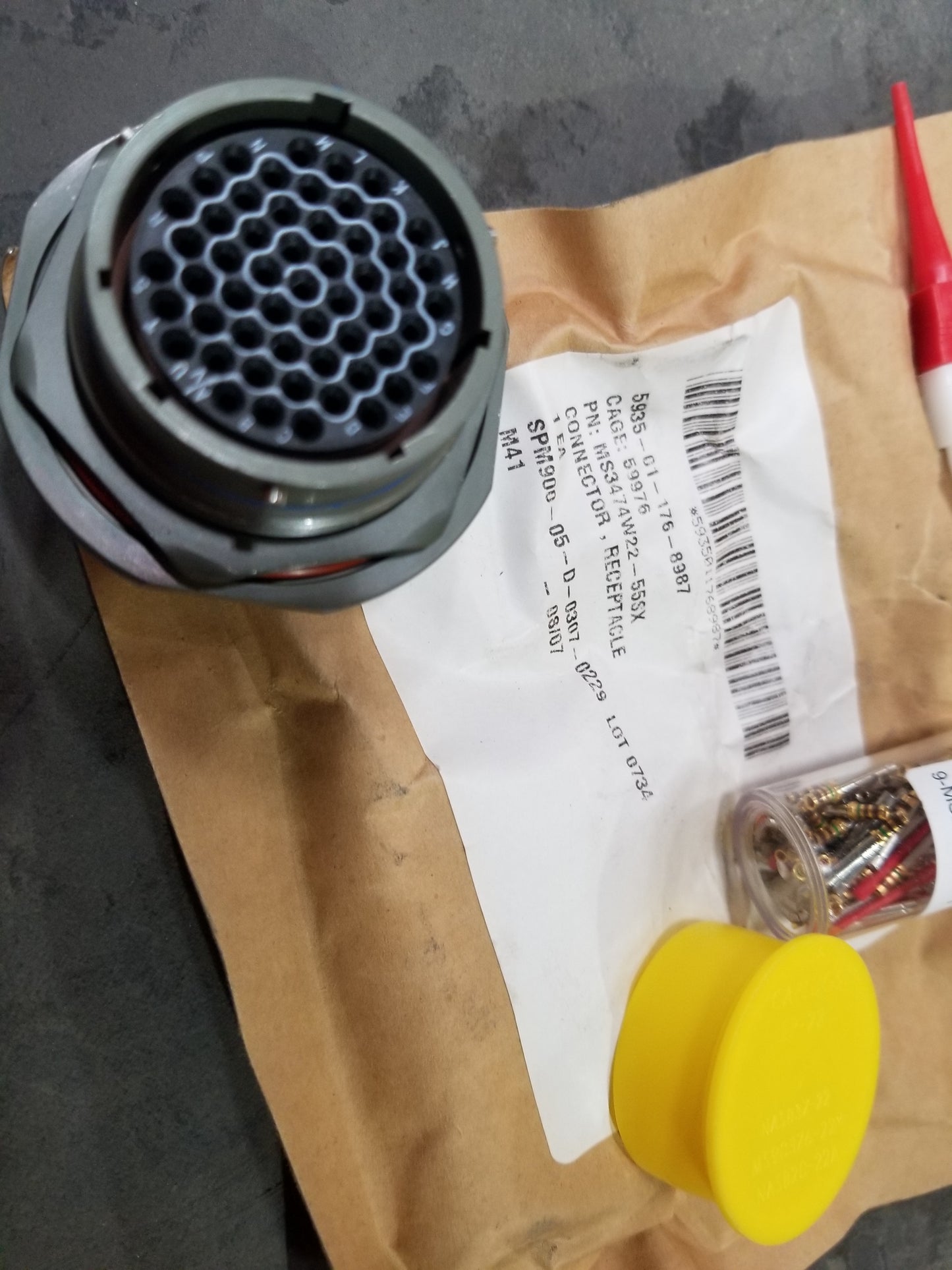 5935-01-176-8987 CONNECTOR RECEPTACLE MS3474W22-55SX