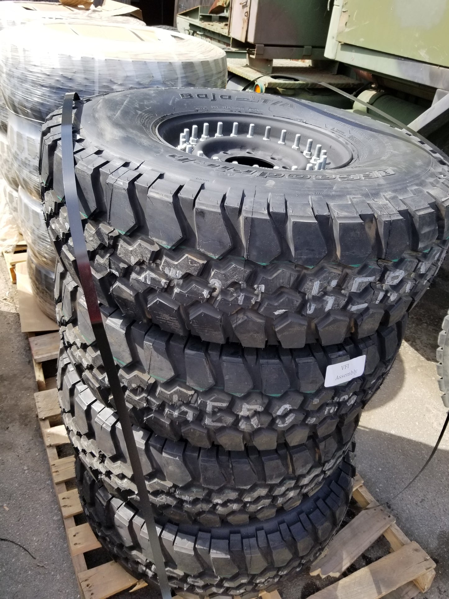 SET OF 4 NEW HMMWV Humvee Hummer H1 M998 24 Bolt Tire and Wheel Assembly 37x12.50R16.5LT