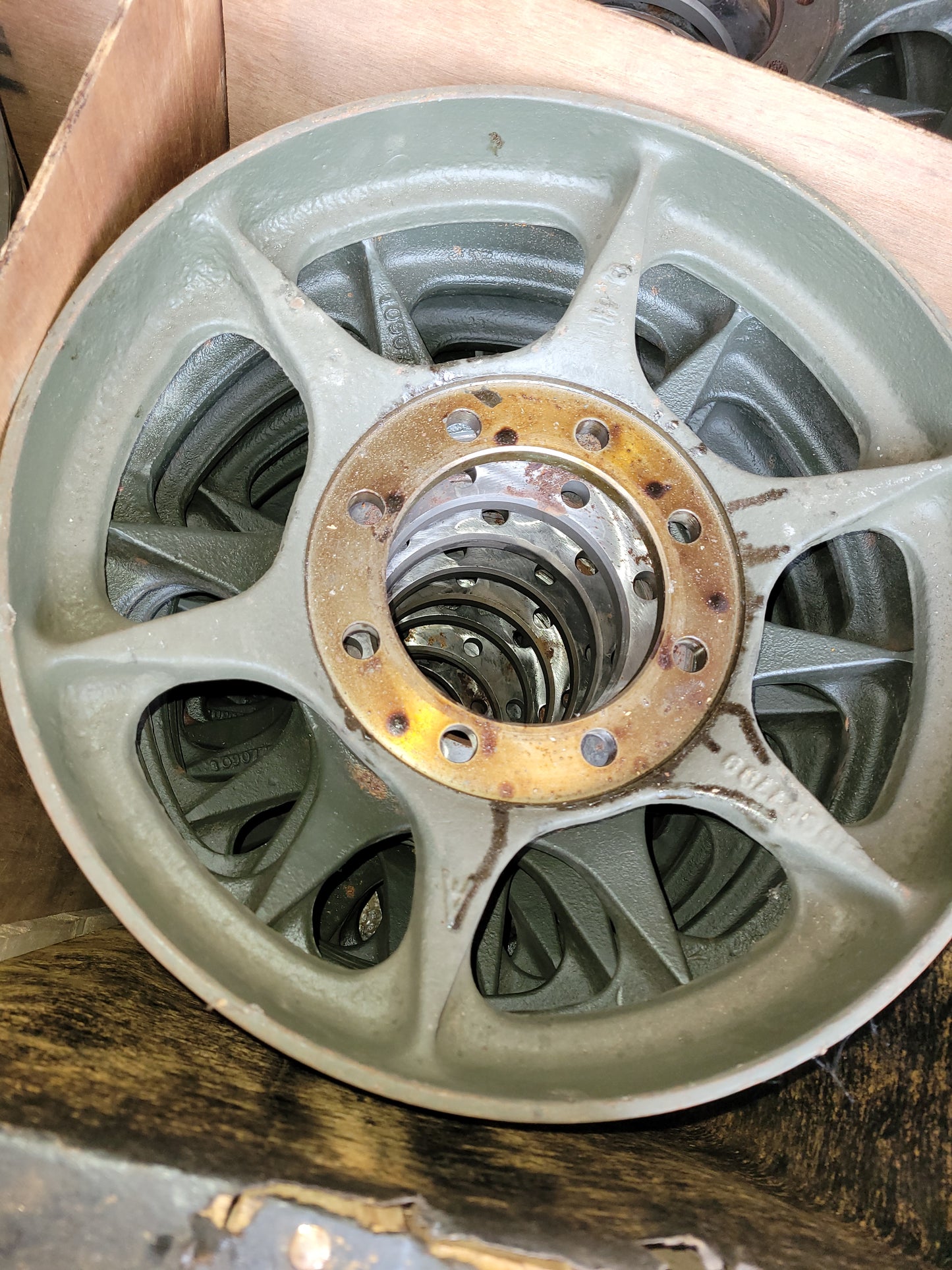 M113 APC IDLER WHEEL 4930-00-856-2229 10907799